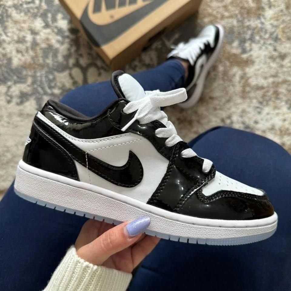 Nike Air Jordan 1